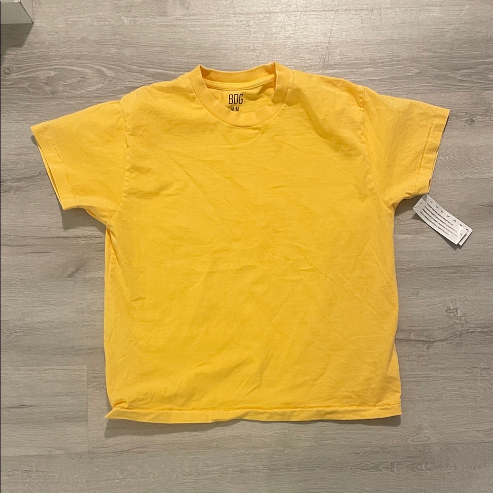 BDG Bright Yellow Crewneck t shirt medium crop to waist mens